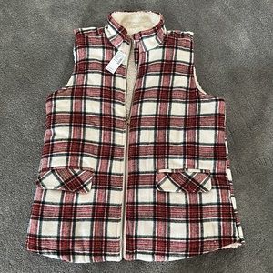 Maurice’s Vest NWT